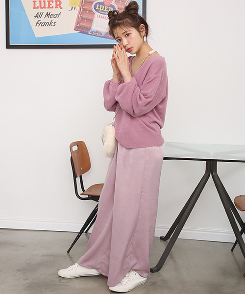 one after another NICE CLAUP（ワンアフターアナザーナイスクラップ）の「シンプルＶニットプルオーバー（ニット/セーター・レディース・ブラック/アイボリー/ラベンダー/キャメル/ピンク系その他・FREE）」の9枚目の写真