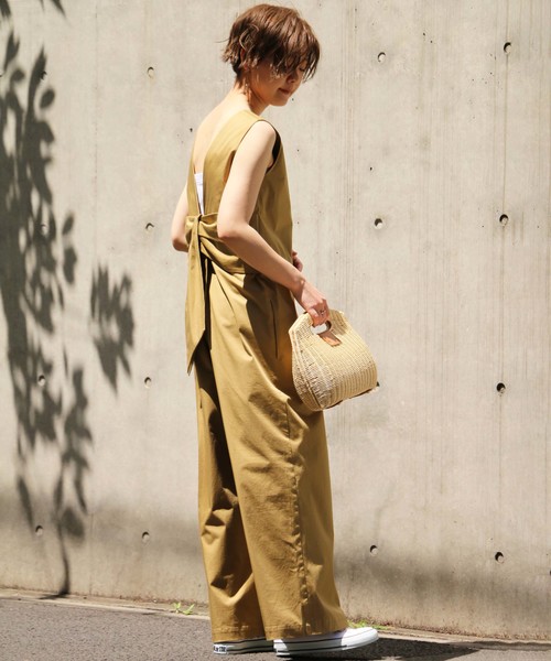 notch.（ノッチ）の「バックリボン　フロントボタンサロペット（つなぎ/オールインワン・レディース・レンガ/ベージュ/ブラック・M/TM）」の7枚目の写真