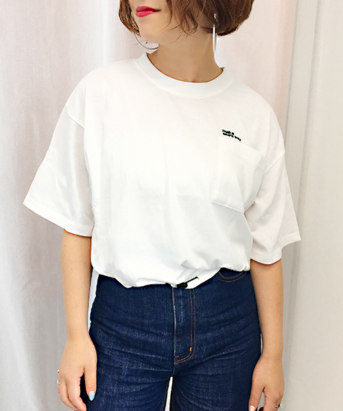 apres jour（アプレジュール）の「刺繍ロゴポケットTシャツ【ZOZOTOWN限定アイテム】（Tシャツ/カットソー・レディース・ベージュ/ブラック/モカ/オフホワイト・フリー）」の2枚目の写真