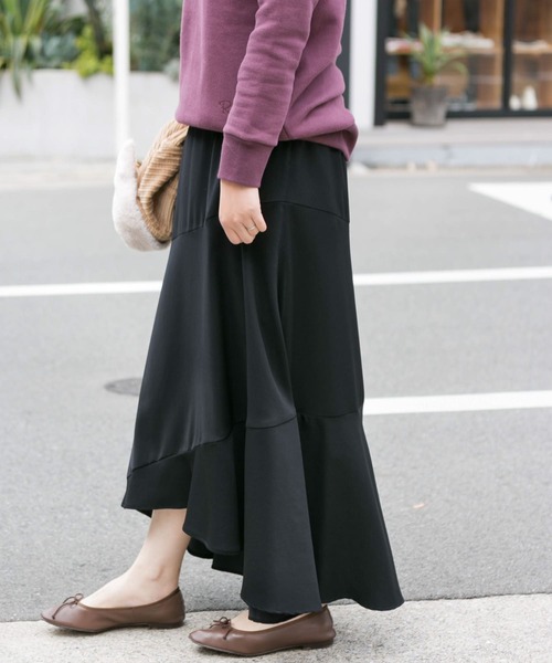 URBAN RESEARCH ROSSO WOMEN(アーバンリサーチ ロッソ)の「ヘムフレアマキシスカート∴(スカート・レディース・ブラック/ブラウン・38/36)」の15枚目の写真