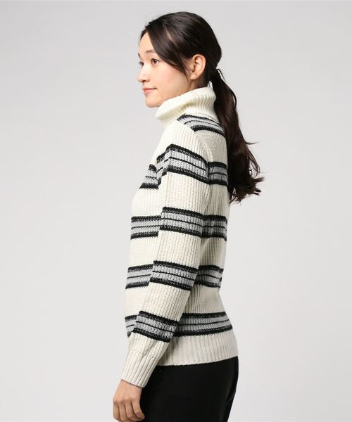 Bling Leads（ブリングリーズ）の「【Bl】【Bling Leads】畦編みアクリルタートルニット（ニット/セーター・レディース・ブラック系その他2/ホワイト系その他2/グレー系その他/ブルー系その他/ブラック/ネイビー/ブラック系その他/レッド/キャメル/ホワイト系その他/アイボリー/ホワイト系その他3/ワイン/グレー/カーキ/ブラウン/ベージュ/パープル・LARGE/MEDIUM）」の19枚目の写真