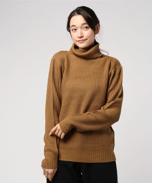 Bling Leads（ブリングリーズ）の「【Bl】【Bling Leads】畦編みアクリルタートルニット（ニット/セーター・レディース・ブラック系その他2/ホワイト系その他2/グレー系その他/ブルー系その他/ブラック/ネイビー/ブラック系その他/レッド/キャメル/ホワイト系その他/アイボリー/ホワイト系その他3/ワイン/グレー/カーキ/ブラウン/ベージュ/パープル・LARGE/MEDIUM）」の16枚目の写真