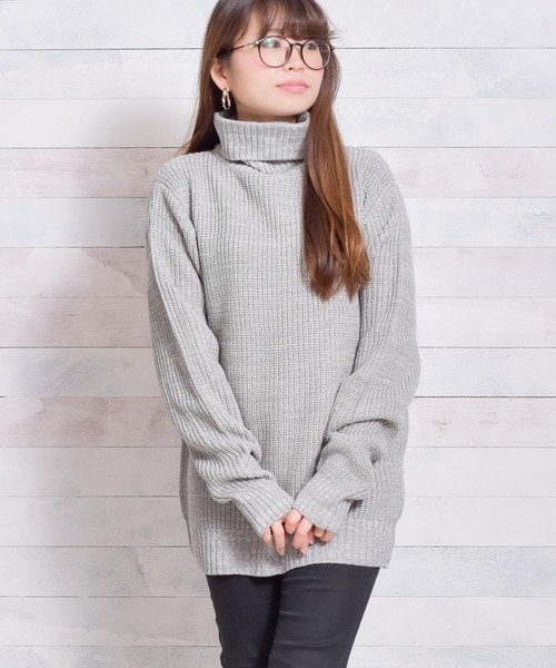 Bling Leads（ブリングリーズ）の「【Bl】【Bling Leads】畦編みアクリルタートルニット（ニット/セーター・レディース・ブラック系その他2/ホワイト系その他2/グレー系その他/ブルー系その他/ブラック/ネイビー/ブラック系その他/レッド/キャメル/ホワイト系その他/アイボリー/ホワイト系その他3/ワイン/グレー/カーキ/ブラウン/ベージュ/パープル・LARGE/MEDIUM）」の8枚目の写真