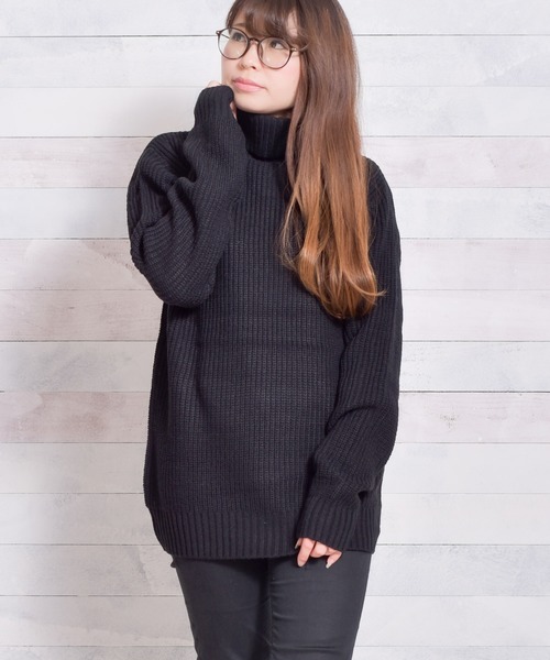 Bling Leads（ブリングリーズ）の「【Bl】【Bling Leads】畦編みアクリルタートルニット（ニット/セーター・レディース・ブラック系その他2/ホワイト系その他2/グレー系その他/ブルー系その他/ブラック/ネイビー/ブラック系その他/レッド/キャメル/ホワイト系その他/アイボリー/ホワイト系その他3/ワイン/グレー/カーキ/ブラウン/ベージュ/パープル・LARGE/MEDIUM）」の5枚目の写真