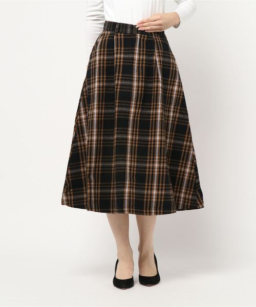 AMERICAN HOLIC(アメリカンホリック)の「・ツイル起毛ロングフレアスカート(スカート・レディース・ネイビー/ブラック系その他3/ベージュ系その他4/ドット/その他8/ベージュ・L/M)」の1枚目の写真