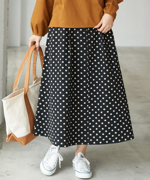 AMERICAN HOLIC(アメリカンホリック)の「・ツイル起毛ロングフレアスカート(スカート・レディース・ネイビー/ブラック系その他3/ベージュ系その他4/ドット/その他8/ベージュ・L/M)」の6枚目の写真