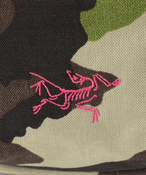 BEAMS BOY(ビームスボーイ)の「ARC’TERYX × BEAMS BOY / 別注 MAKA1(ボディバッグ/ウエストポーチ・レディース・カモフラージュ・ONE SIZE)」の13枚目の写真