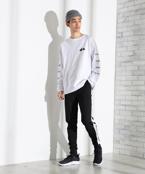 WEGO(ウィゴー)の「WEGO/ラインジョガーストレッチスキニーパンツ(その他パンツ・メンズ・ブラック・LARGE/X-SMALL/SMALL/MEDIUM)」の4枚目の写真