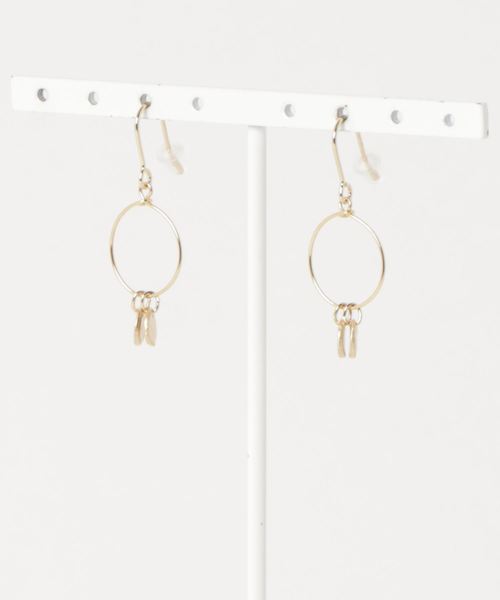 ottilie(オティーリエ)の「マルプレート×フープフックピアス(ピアス(両耳用)・レディース・ゴールド・FREE)」の3枚目の写真