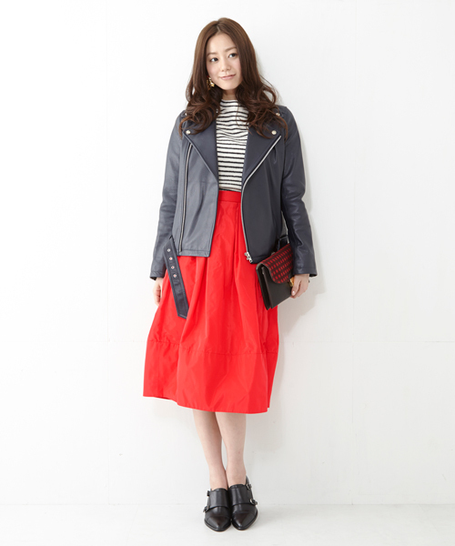 Ray BEAMS(レイビームス)の「Ray BEAMS / タックボリューム コクーンスカート(スカート・レディース・ブラック/レッド・0/1)」の14枚目の写真