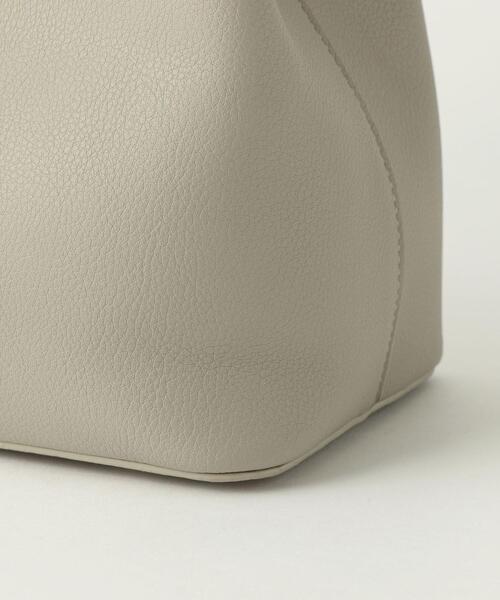 green label relaxing（グリーンレーベルリラクシング）の「CS ゴールド モチーフ 2WAY バッグ（ショルダーバッグ・レディース・その他1/ライトグレー/ライトブルー/ブラック・FREE）」の15枚目の写真