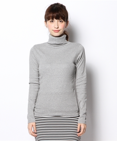 Ray BEAMS(レイビームス)の「Ray BEAMS / コットン フライス タートルネック(Tシャツ/カットソー・レディース・オフホワイト/シルバー/ブラック・ONE SIZE)」の4枚目の写真