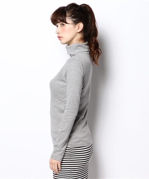 Ray BEAMS(レイビームス)の「Ray BEAMS / コットン フライス タートルネック(Tシャツ/カットソー・レディース・オフホワイト/シルバー/ブラック・ONE SIZE)」の5枚目の写真