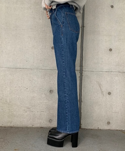 ENVYM（アンビー）の「センターシームデニムＰＴ（デニムパンツ・レディース・ブルー・M/S）」の3枚目の写真
