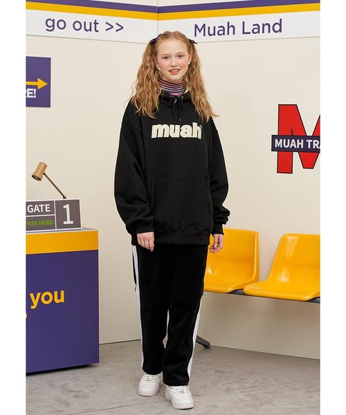 muahmuah(ムーアムーア)の「コンビカラーロゴプルオーバーパーカー/フーディー(パーカー・レディース・ブラック/アイボリー/グレー/ピンク・FREE)」の11枚目の写真