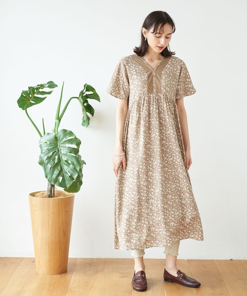 Earth Music Ecology アースミュージックアンドエコロジー の レーヨンvネックワンピース ワンピース Wear