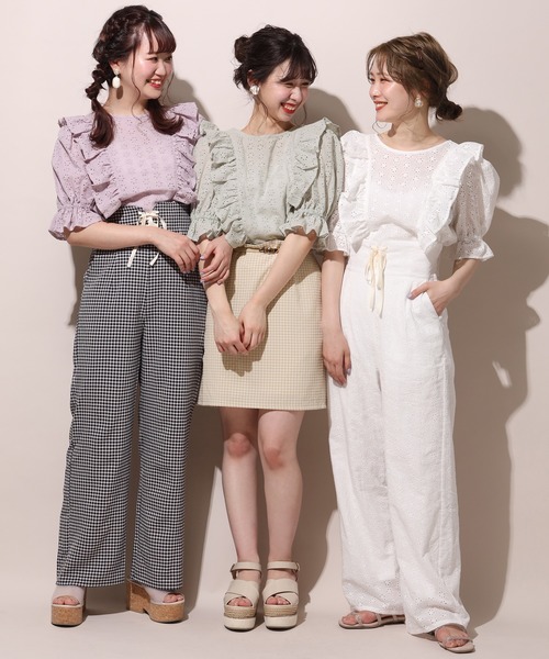 one after another NICE CLAUP（ワンアフターアナザーナイスクラップ）の「【Web限定】ベルト付き台形ミニスカート（スカート・レディース・ブラック/ベージュ/オフホワイト・FREE）」の14枚目の写真