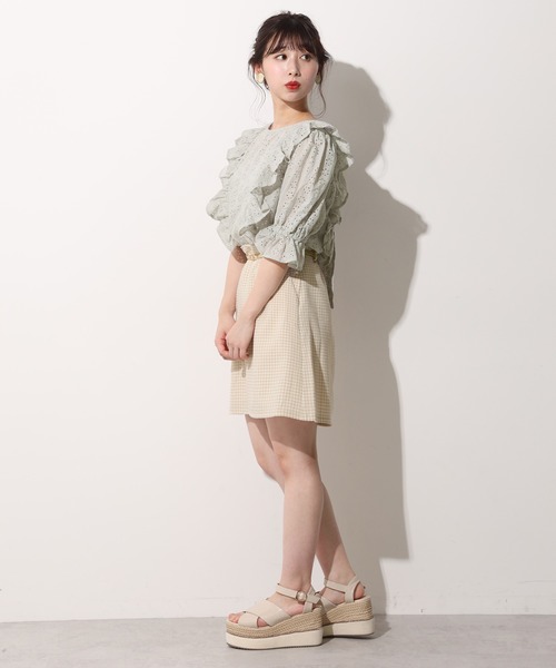 one after another NICE CLAUP（ワンアフターアナザーナイスクラップ）の「【Web限定】ベルト付き台形ミニスカート（スカート・レディース・ブラック/ベージュ/オフホワイト・FREE）」の5枚目の写真