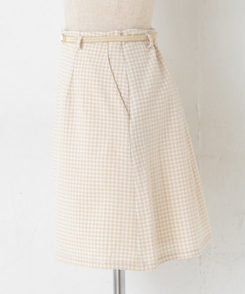 one after another NICE CLAUP（ワンアフターアナザーナイスクラップ）の「【Web限定】ベルト付き台形ミニスカート（スカート・レディース・ブラック/ベージュ/オフホワイト・FREE）」の16枚目の写真
