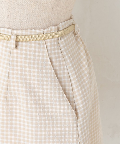 one after another NICE CLAUP（ワンアフターアナザーナイスクラップ）の「【Web限定】ベルト付き台形ミニスカート（スカート・レディース・ブラック/ベージュ/オフホワイト・FREE）」の18枚目の写真