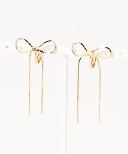 flower(フラワー)の「スウィングリボンイヤリング(イヤリング・レディース・ゴールド・FREE)」の8枚目の写真