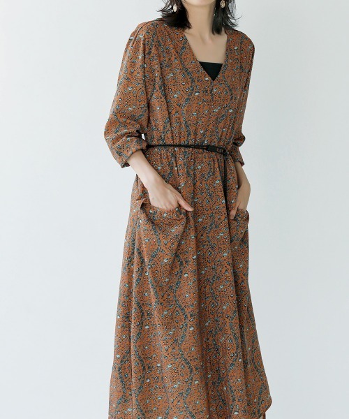 Bou Jeloud（ブージュルード）の「ベルト付ウエストマークワンピース（ワンピース・レディース・キャメル/ベージュ/ブラック・38）」の22枚目の写真