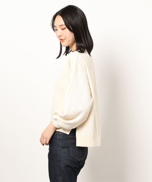 INNOCENT BLUE（イノセントブルー）の「【innocent blue/イノセントブルー】異素材　袖ボリュームプルオーバー 袖ケーブル編み 前後差　サイドスリット（Tシャツ/カットソー・レディース・アイボリー/ブラウン/ライトベージュ/グリーン/ブラック・MEDIUM）」の21枚目の写真