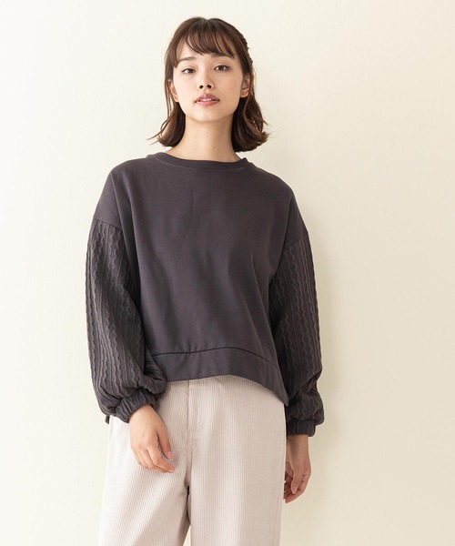 INNOCENT BLUE（イノセントブルー）の「【innocent blue/イノセントブルー】異素材　袖ボリュームプルオーバー 袖ケーブル編み 前後差　サイドスリット（Tシャツ/カットソー・レディース・アイボリー/ブラウン/ライトベージュ/グリーン/ブラック・MEDIUM）」の10枚目の写真