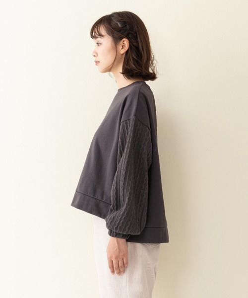 INNOCENT BLUE（イノセントブルー）の「【innocent blue/イノセントブルー】異素材　袖ボリュームプルオーバー 袖ケーブル編み 前後差　サイドスリット（Tシャツ/カットソー・レディース・アイボリー/ブラウン/ライトベージュ/グリーン/ブラック・MEDIUM）」の16枚目の写真