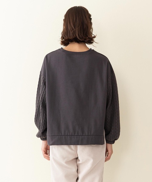 INNOCENT BLUE（イノセントブルー）の「【innocent blue/イノセントブルー】異素材　袖ボリュームプルオーバー 袖ケーブル編み 前後差　サイドスリット（Tシャツ/カットソー・レディース・アイボリー/ブラウン/ライトベージュ/グリーン/ブラック・MEDIUM）」の17枚目の写真