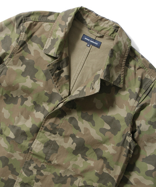 URBAN RESEARCH（アーバンリサーチ）の「UR コットンウェザーミドル丈コート（ステンカラーコート・メンズ・カモフラージュ・LARGE/MEDIUM）」の14枚目の写真