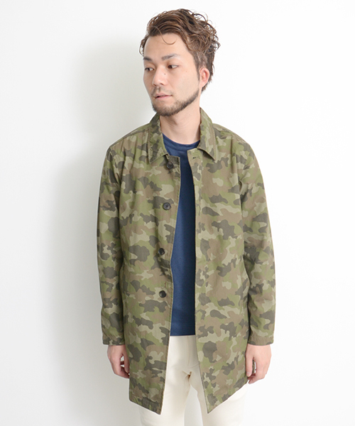 URBAN RESEARCH（アーバンリサーチ）の「UR コットンウェザーミドル丈コート（ステンカラーコート・メンズ・カモフラージュ・LARGE/MEDIUM）」の4枚目の写真