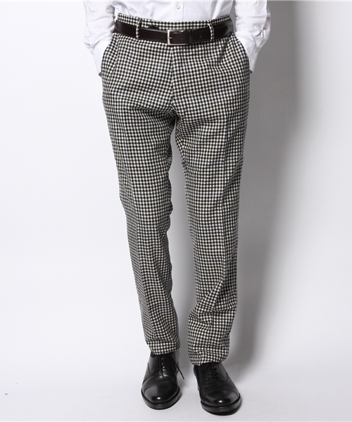 EDIFICE（エディフィス）の「【UOMO12月号掲載】サキソニープレイドスラックス（スラックス・メンズ・ブラック/ブラック系その他/グリーン/ネイビー・46/50/48/44/42）」の2枚目の写真