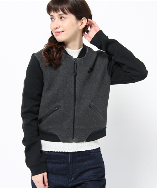 NIKE(ナイキ)の「NIKE / テック フリース 3mm ボマージャケット (スウェット・レディース・グレー/ブラック・ONE SIZE)」の2枚目の写真