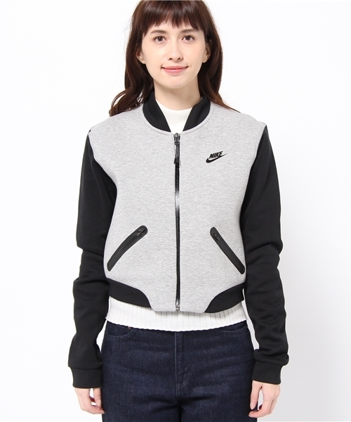 NIKE(ナイキ)の「NIKE / テック フリース 3mm ボマージャケット (スウェット・レディース・グレー/ブラック・ONE SIZE)」の3枚目の写真