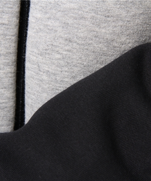 NIKE(ナイキ)の「NIKE / テック フリース 3mm ボマージャケット (スウェット・レディース・グレー/ブラック・ONE SIZE)」の12枚目の写真