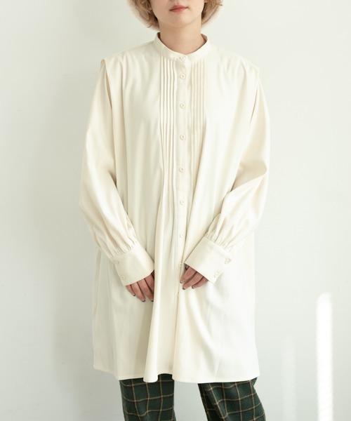 MERLOT（メルロー）の「ピンタックチュニックブラウス（シャツ/ブラウス・レディース・アイボリー/ブラック/モカ/マスタード・FREE）」の2枚目の写真