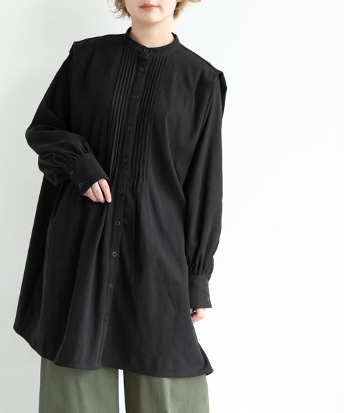 MERLOT（メルロー）の「ピンタックチュニックブラウス（シャツ/ブラウス・レディース・アイボリー/ブラック/モカ/マスタード・FREE）」の3枚目の写真