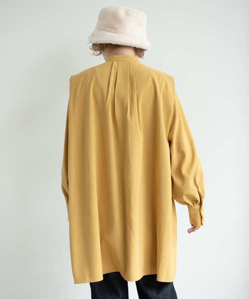 MERLOT（メルロー）の「ピンタックチュニックブラウス（シャツ/ブラウス・レディース・アイボリー/ブラック/モカ/マスタード・FREE）」の5枚目の写真