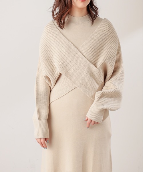 natural couture（ナチュラルクチュール）の「クロスニット+ノースリワンピースセット（ワンピース・レディース・カーキ/アイボリー/モカ・FREE）」の10枚目の写真