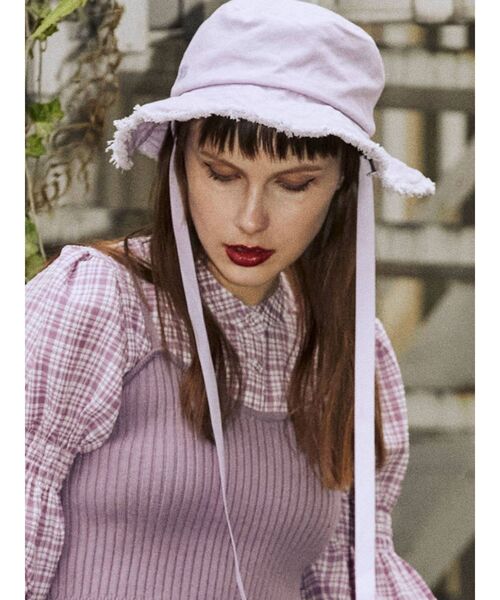 jouetie（ジュエティ）の「フリンジバケットハット（ハット・レディース・ブラック/ラベンダー/その他1・FREE）」の2枚目の写真