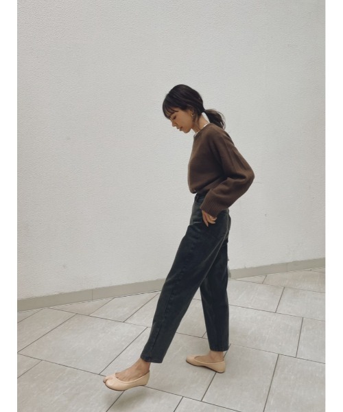 ulu(ウル)の「original Curved denim pants(その他パンツ・レディース・ブラック/ホワイト/ミント・FREE)」の11枚目の写真