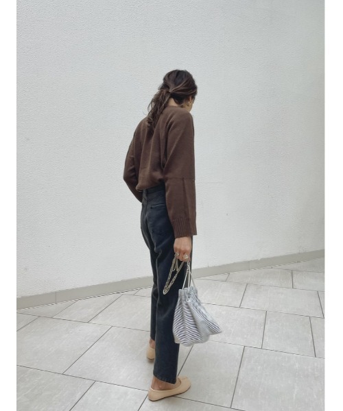 ulu(ウル)の「original Curved denim pants(その他パンツ・レディース・ブラック/ホワイト/ミント・FREE)」の16枚目の写真
