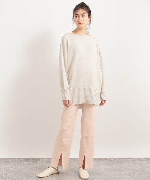 LE FOYER(ルフォワイエ)の「バルキーCACバックスリット(ニット/セーター・レディース・ダークブルー/ピンク/オフホワイト・38)」の1枚目の写真