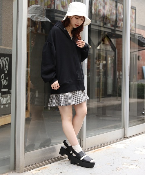 one after another NICE CLAUP（ワンアフターアナザーナイスクラップ）の「ヒールアップ厚底サンダル（サンダル・レディース・ホワイト/ブラック・SMALL/MEDIUM/LARGE）」の16枚目の写真