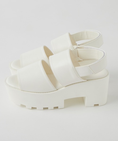 one after another NICE CLAUP（ワンアフターアナザーナイスクラップ）の「ヒールアップ厚底サンダル（サンダル・レディース・ホワイト/ブラック・SMALL/MEDIUM/LARGE）」の4枚目の写真