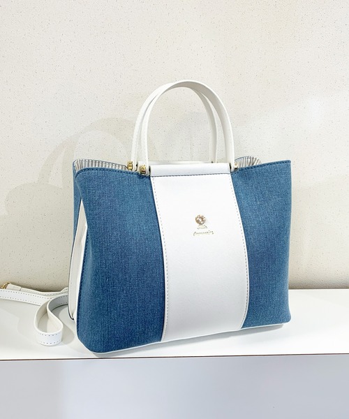 LITTLE ACCESSORIES(リトルアクセサリーズ)の「2色カラーの上品な2WAYハンドバッグ(ショルダーバッグ・レディース・ブラック/ピンク/ブルー/グレイッシュベージュ/ネイビー・フリー)」の4枚目の写真