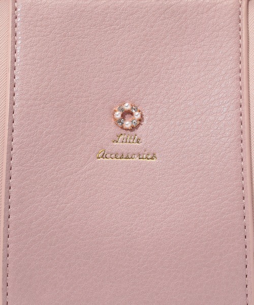 LITTLE ACCESSORIES(リトルアクセサリーズ)の「2色カラーの上品な2WAYハンドバッグ(ショルダーバッグ・レディース・ブラック/ピンク/ブルー/グレイッシュベージュ/ネイビー・フリー)」の17枚目の写真