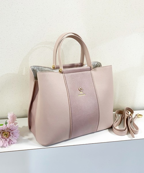 LITTLE ACCESSORIES(リトルアクセサリーズ)の「2色カラーの上品な2WAYハンドバッグ(ショルダーバッグ・レディース・ブラック/ピンク/ブルー/グレイッシュベージュ/ネイビー・フリー)」の19枚目の写真