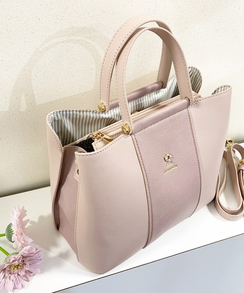 LITTLE ACCESSORIES(リトルアクセサリーズ)の「2色カラーの上品な2WAYハンドバッグ(ショルダーバッグ・レディース・ブラック/ピンク/ブルー/グレイッシュベージュ/ネイビー・フリー)」の18枚目の写真